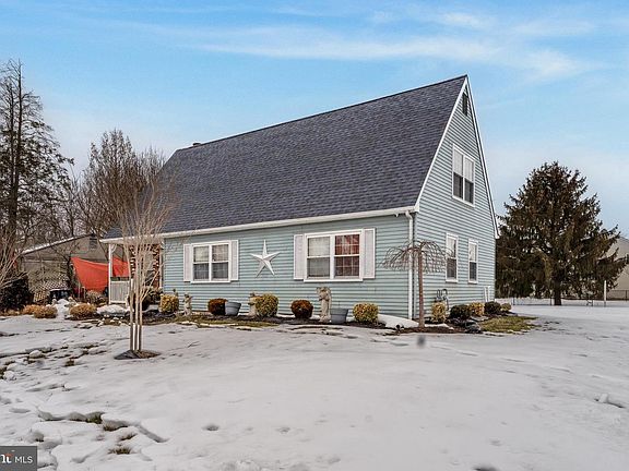 2nd image of 2 Latham Way