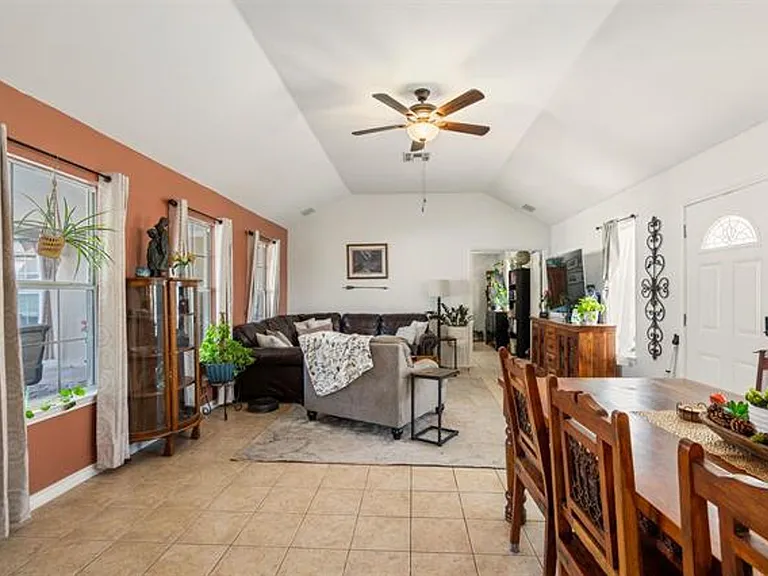 308 Boulder Ridge Dr — Photo 2