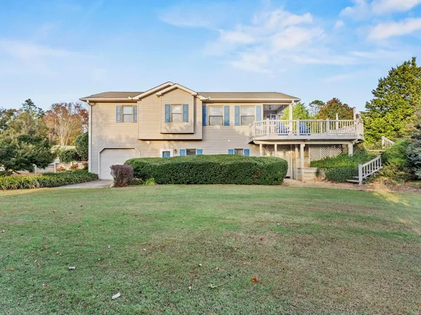 183 Lakeside Dr, Seneca, SC 29672
