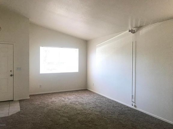 3rd image of 1653 E Saint Apollonia St