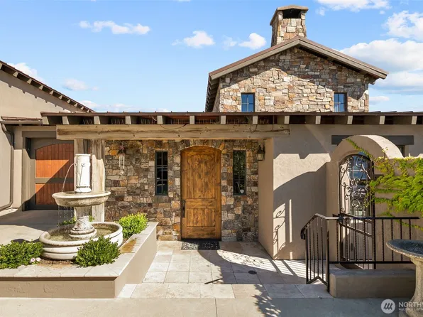 120 Brimstone Lane, Chelan, WA 98816