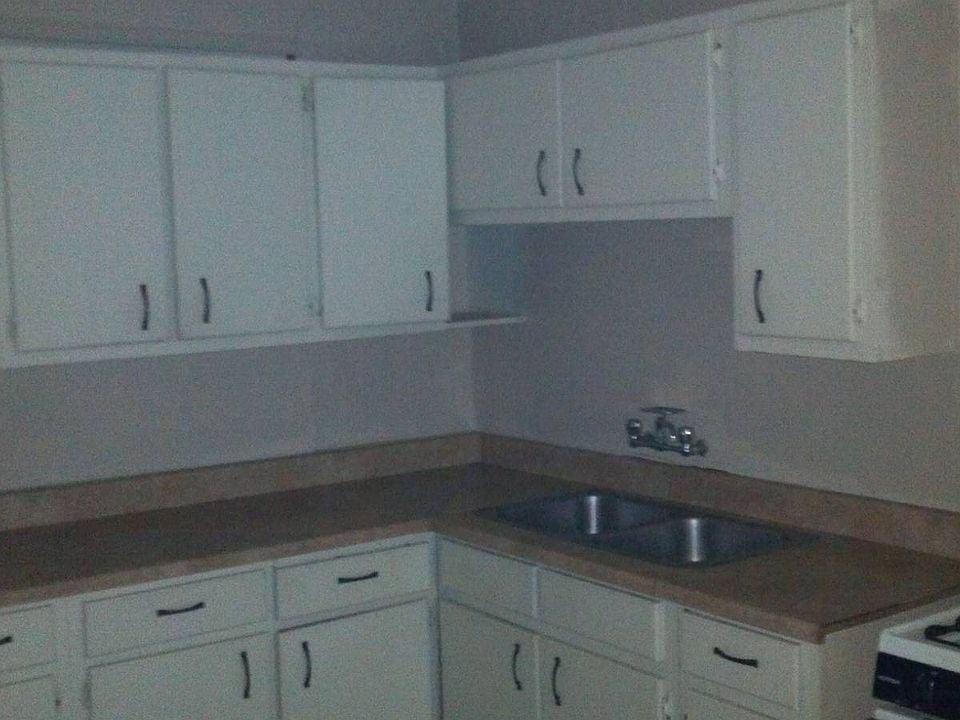 2nd image of 738 1st St SW APT 5