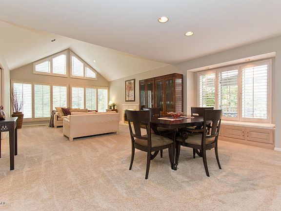 5th image of 3567 Charlevoix Dr SE #22