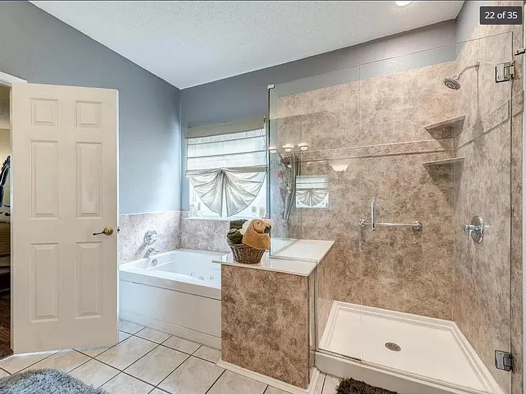 Windcastle Dr — Photo 23