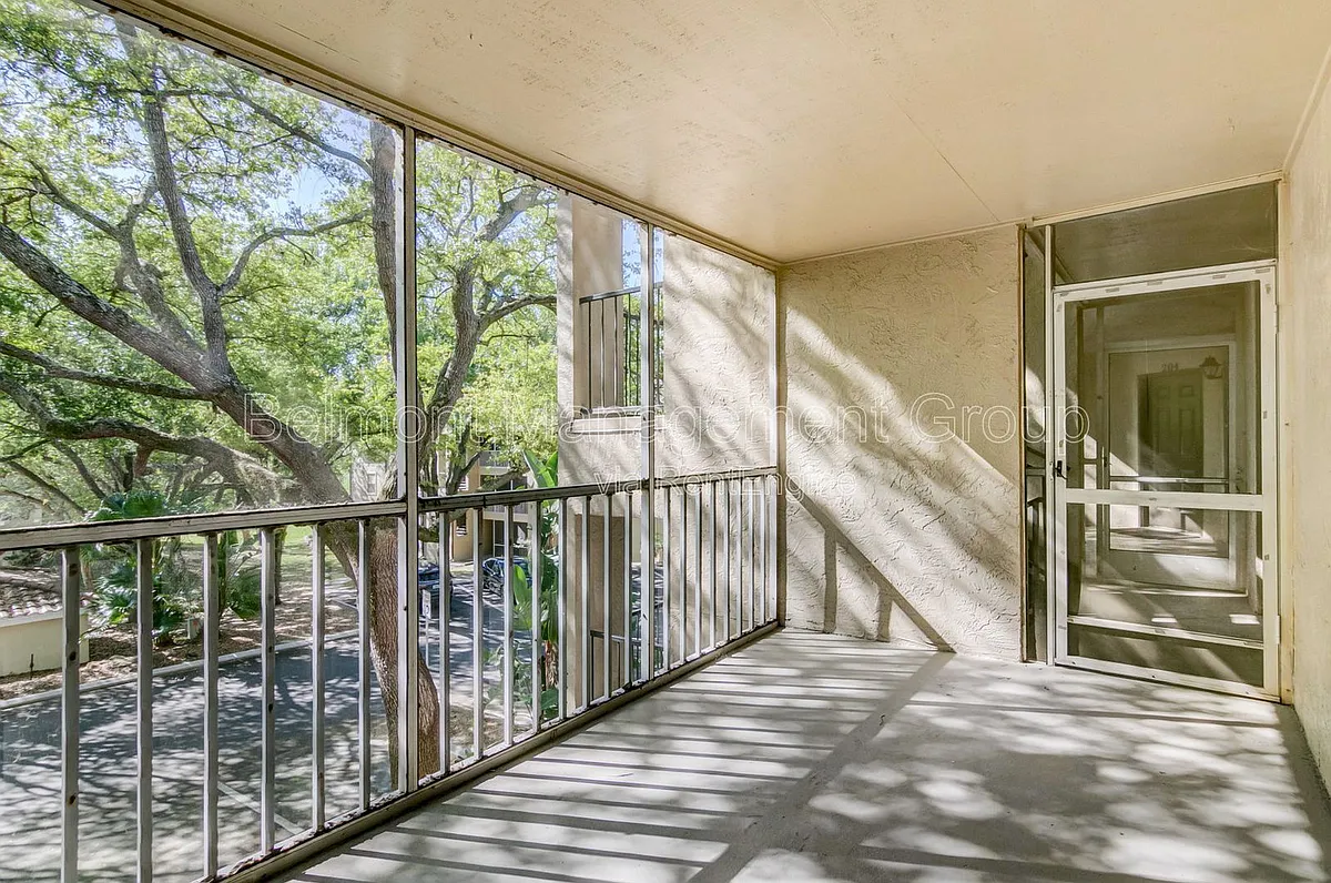 Building Photo - 642 Dory Ln #203