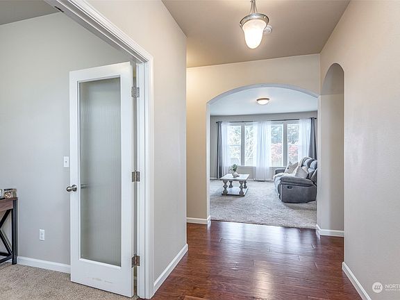 5th image of 15824 92nd Avenue Ct E