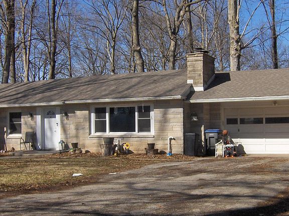 2nd image of 2109 Bashor Rd