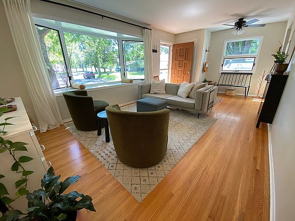 5th image of 705 Centennial Cir