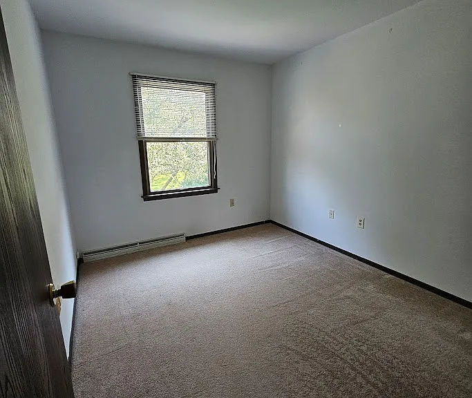 915 Southgate Dr #13 — Photo 16