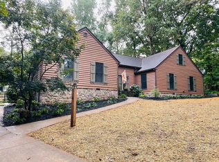 135 Lakeforest Dr, Athens, GA 30607