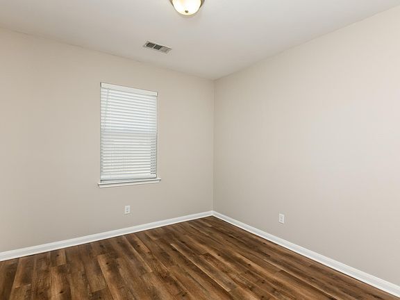 5th image of 6301 Chalk Hollow Dr