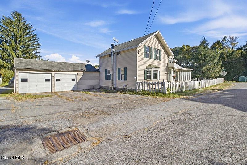 2nd image of 1 Nixon Street