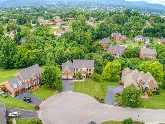 4th image of 139 Ferrum Dr