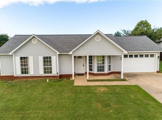 1014 Ruby Dr, Van Buren, AR 72956
