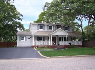 1 Avenue J, Ronkonkoma, NY 11779