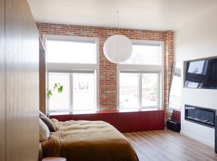 812 8th St SE #204, Calgary, AB T2G2Z2