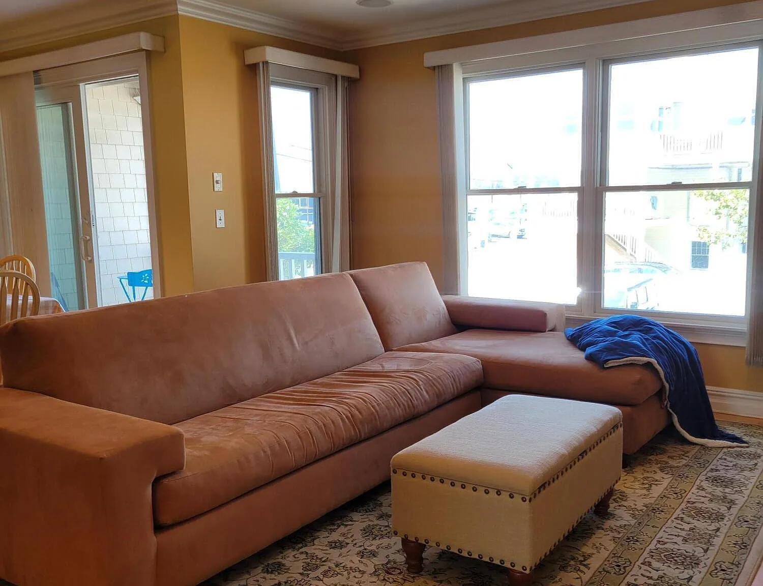 3 bed, 2.5 bath, 1098 sqft, $2,250 — Photo 2