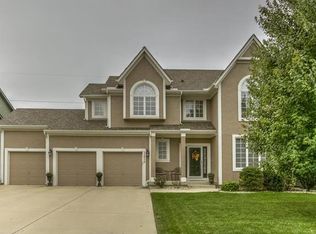 15919 W 162nd St, Olathe, KS 66062
