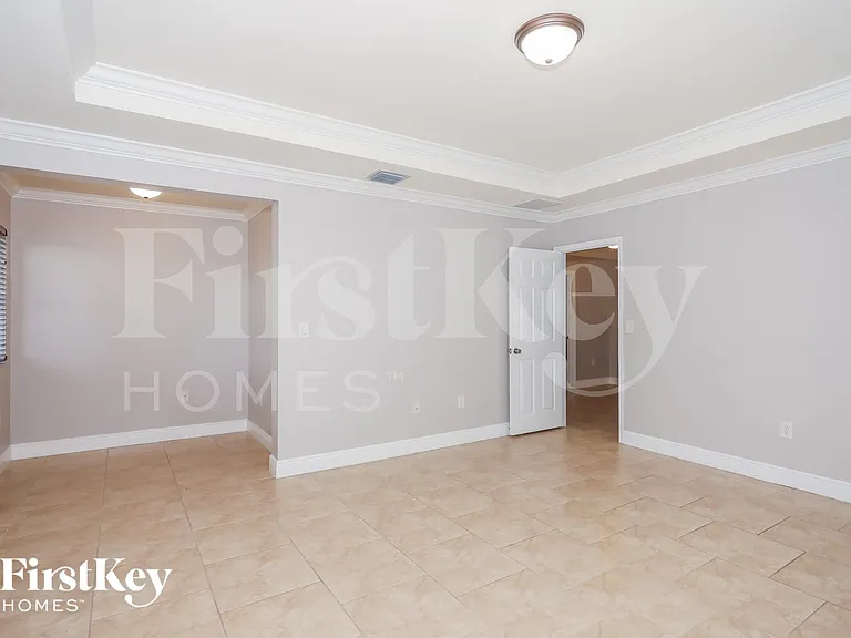 158 SE 22nd Ave — Photo 13