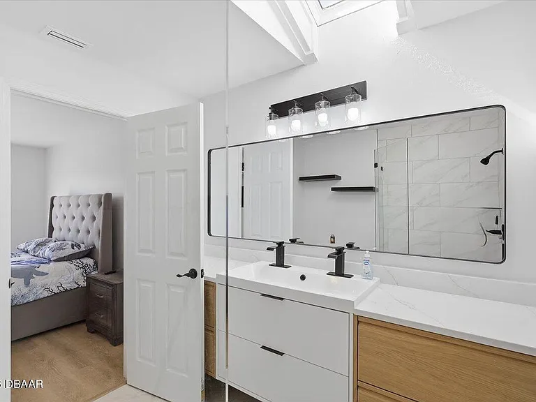 10 Flametree Ct — Photo 26