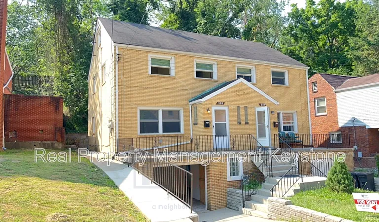 305 Greenlee Rd — Photo 1
