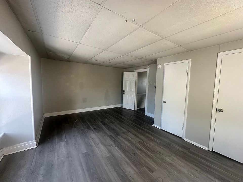 1st image of 818 Church St