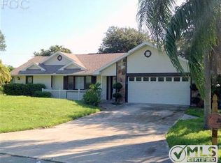 2727 NE 4th Pl, Cape Coral, FL 33909