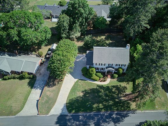 4th image of 18 Shadowood Dr SE