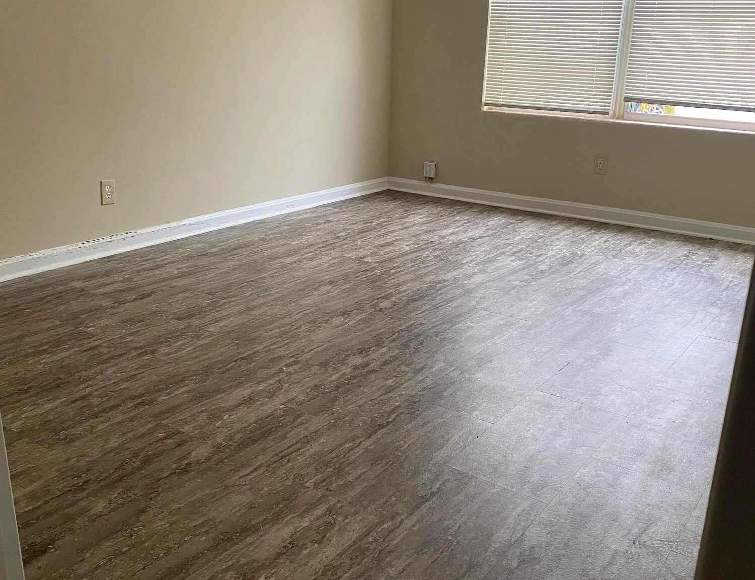 2 bed, 1.0 bath, 768 sqft, $1,100 — Photo 4