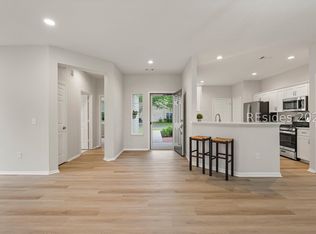 16 Hamilton Dr, Bluffton, SC 29909