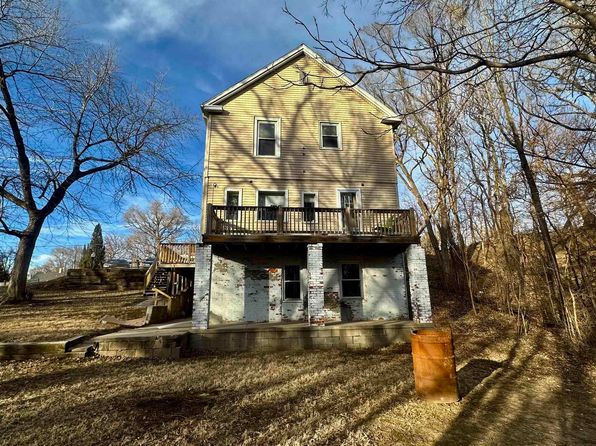 omaha-nebraska-442098574 picture