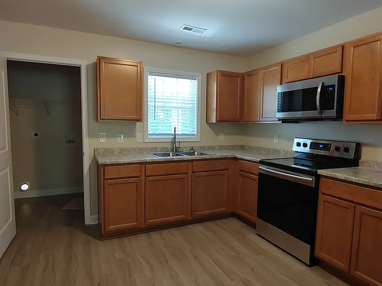 419 Belgrade Swansboro Rd — Photo 7