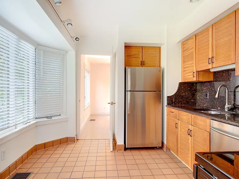 475 Arsenal St #N — Photo 5
