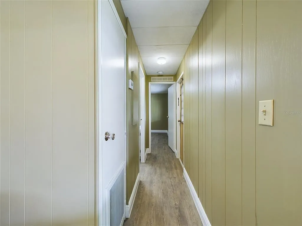 2 bed, 2.0 bath, 969 sqft, $1,200 — Photo 4