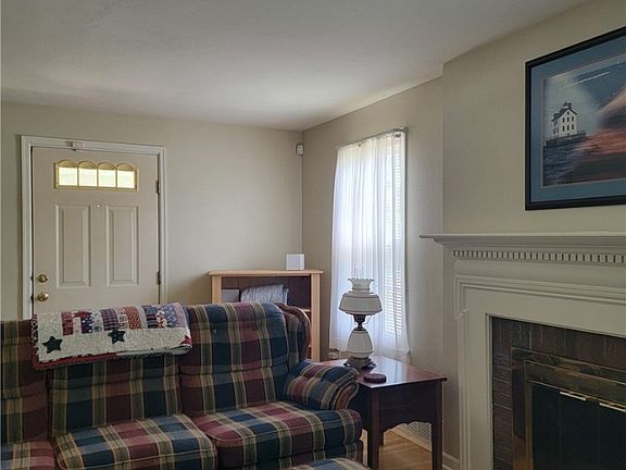 4th image of 342 Missouri Ave