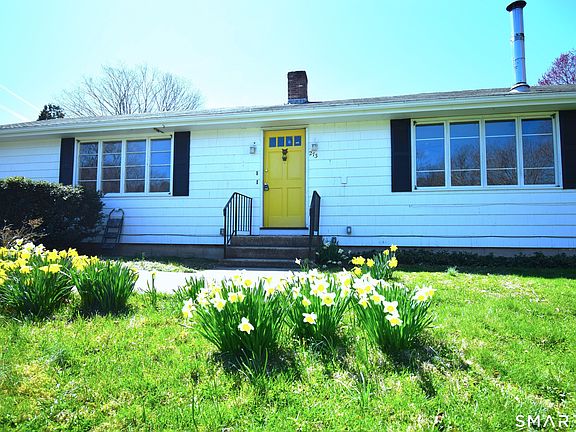 2nd image of 273 Horse Pond Road