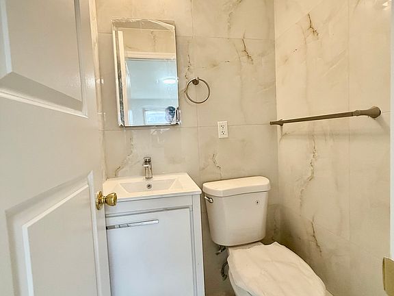 2nd image of 8671 21st Ave Floor 2