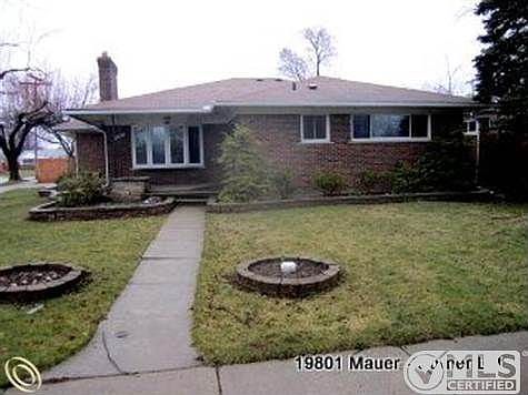 19801 Mauer Front View 3.jpg