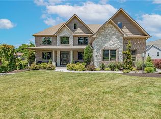 3180 Warwick Dr, North Huntingdon, PA 15642