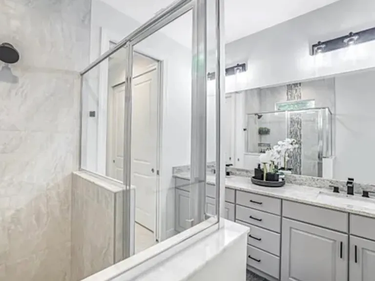 2955 Pine Tree Dr — Photo 15