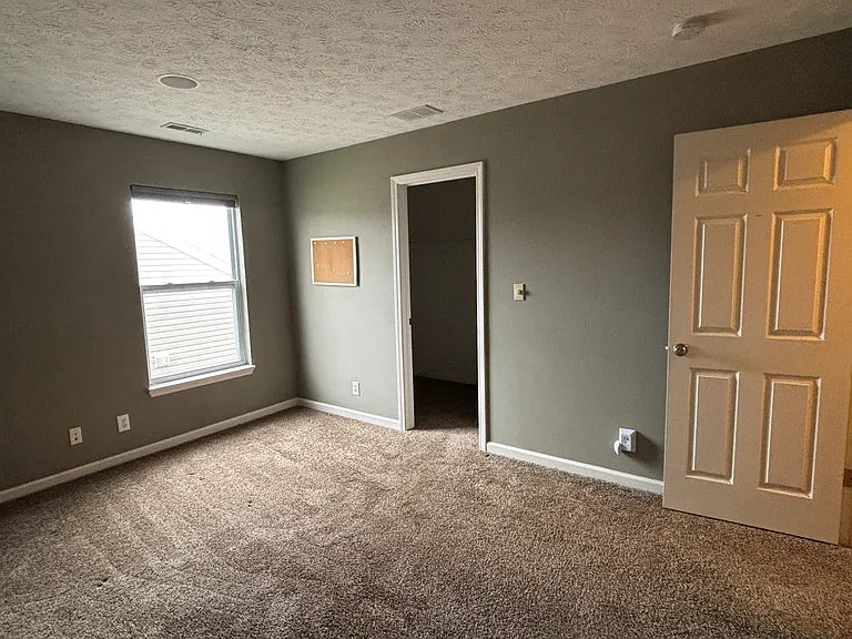 4631 Elijah St — Photo 12