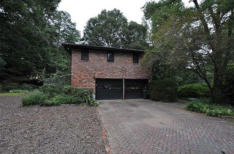 2nd image of 2905 Greenbrook Way