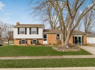 8738 Crestwater Dr, Galloway, OH
