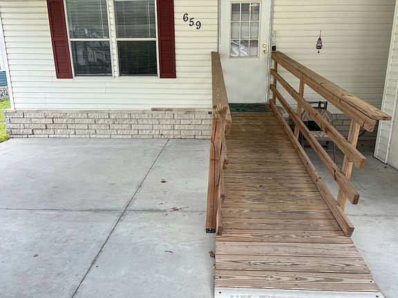 5th image of 659 Arrow Ln