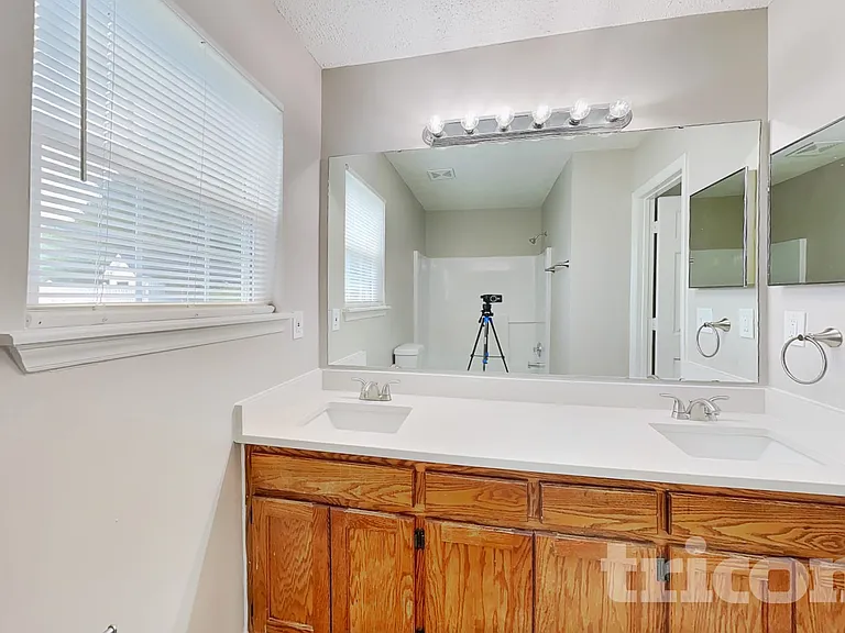 5214 Wayside Ct — Photo 10