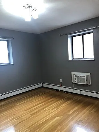 14 Riverside St #1-4 — Photo 4