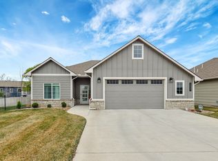 3637 N Lakeway Ct, Wichita, KS 67205