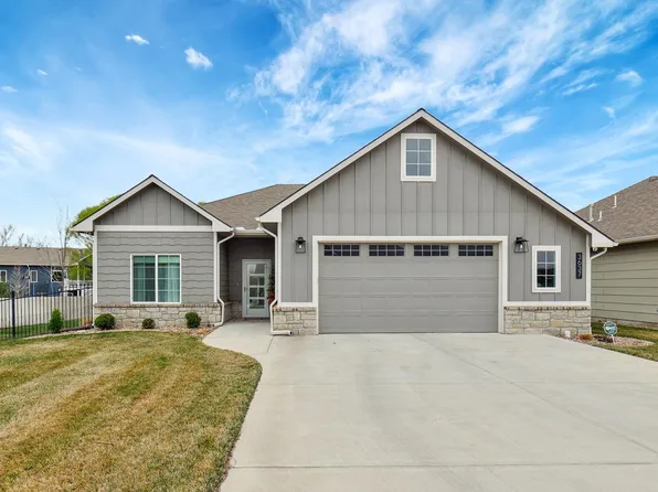 3637 N Lakeway Ct, Wichita, KS 67205