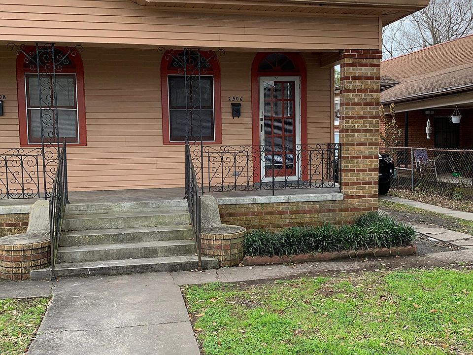 1st image of 2506 Acacia St