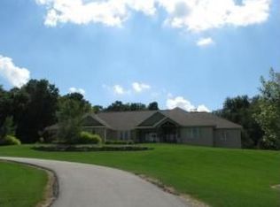 5841 Chapel Hill Dr, West Bend, WI 53090